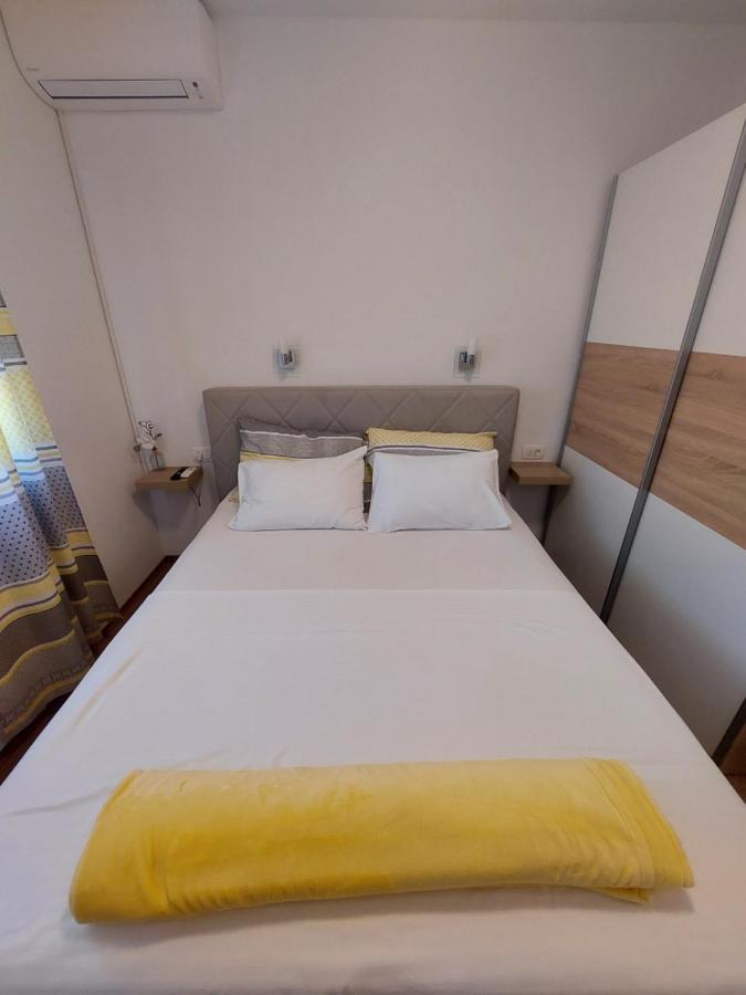 Rooms Nevenka Novi Vinodolski Eksteriør bilde